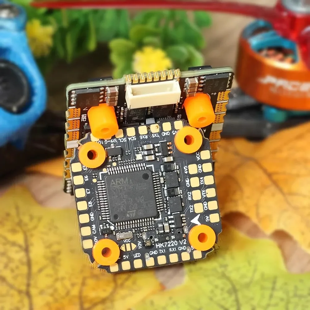 รูปสินค้า คอนโทรลเลอร์โดรน FPV คุณภาพสูง ควบคุมได้แม่นยำ สำหรับเกมเมอร์และผู้ชื่นชอบ FPV