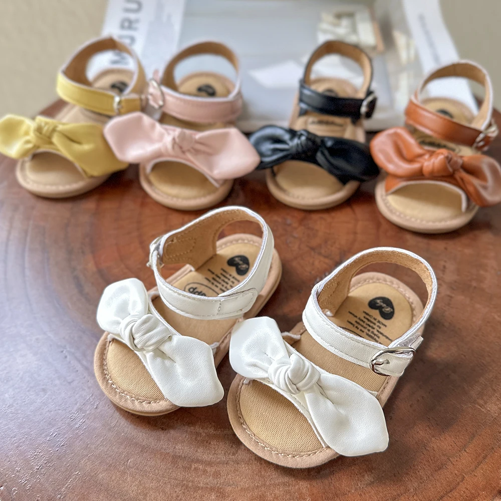 Toddler Girls Sandals Hollow Out Flat Shoes With Love Decor Soft Sole Shoes For Summer 1