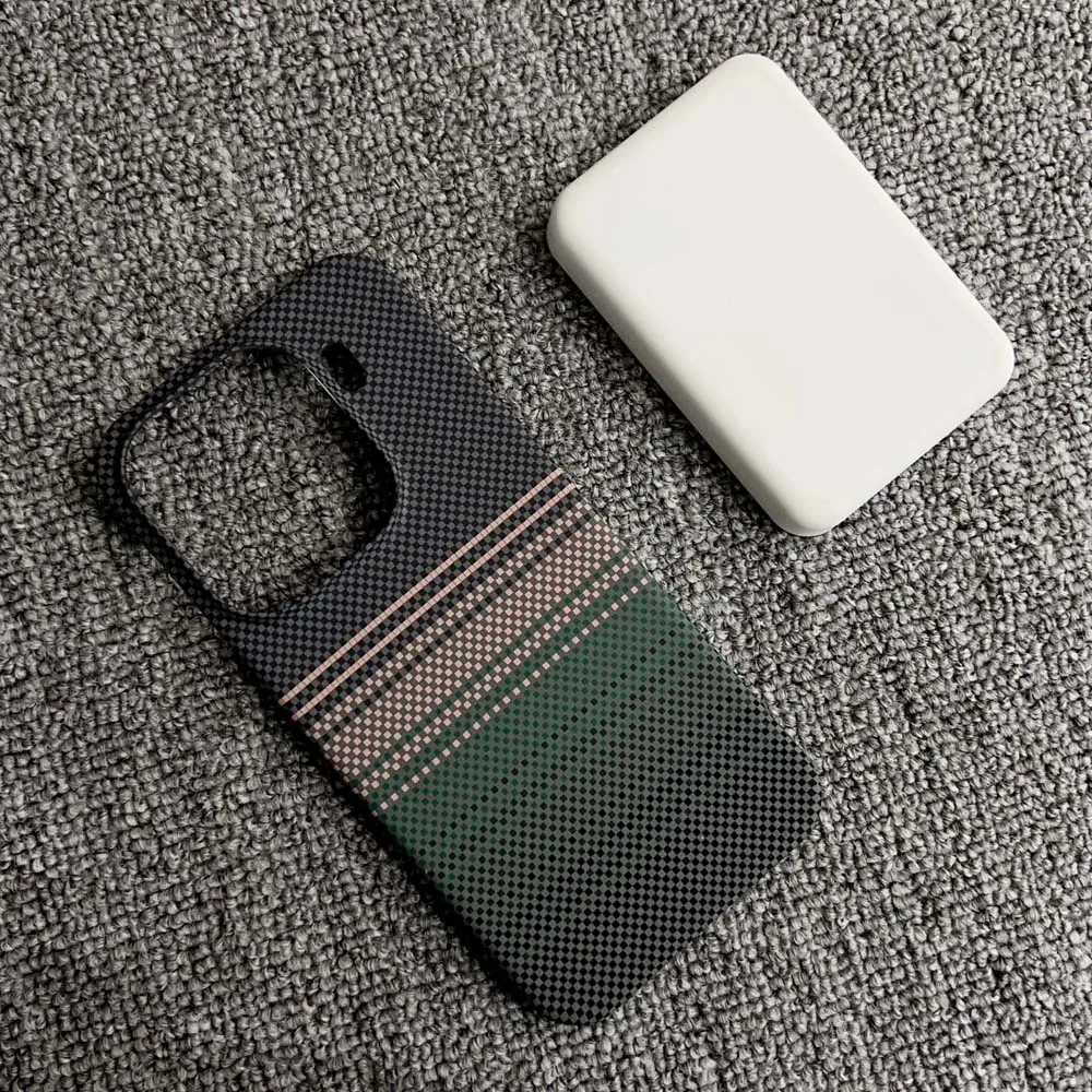 Ultra Slim Carbon Fiber Pattern Magnetic Phone Case - Wireless Charge Protective Hard Cover