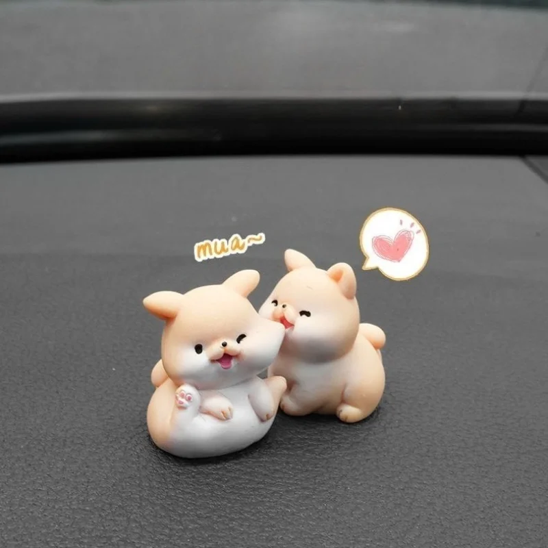 Mini Kiss Little Animals Ornament Cartoon Rabbit Cat rabbit Micro Landscape Model Car Interior Home Desktop Decoration