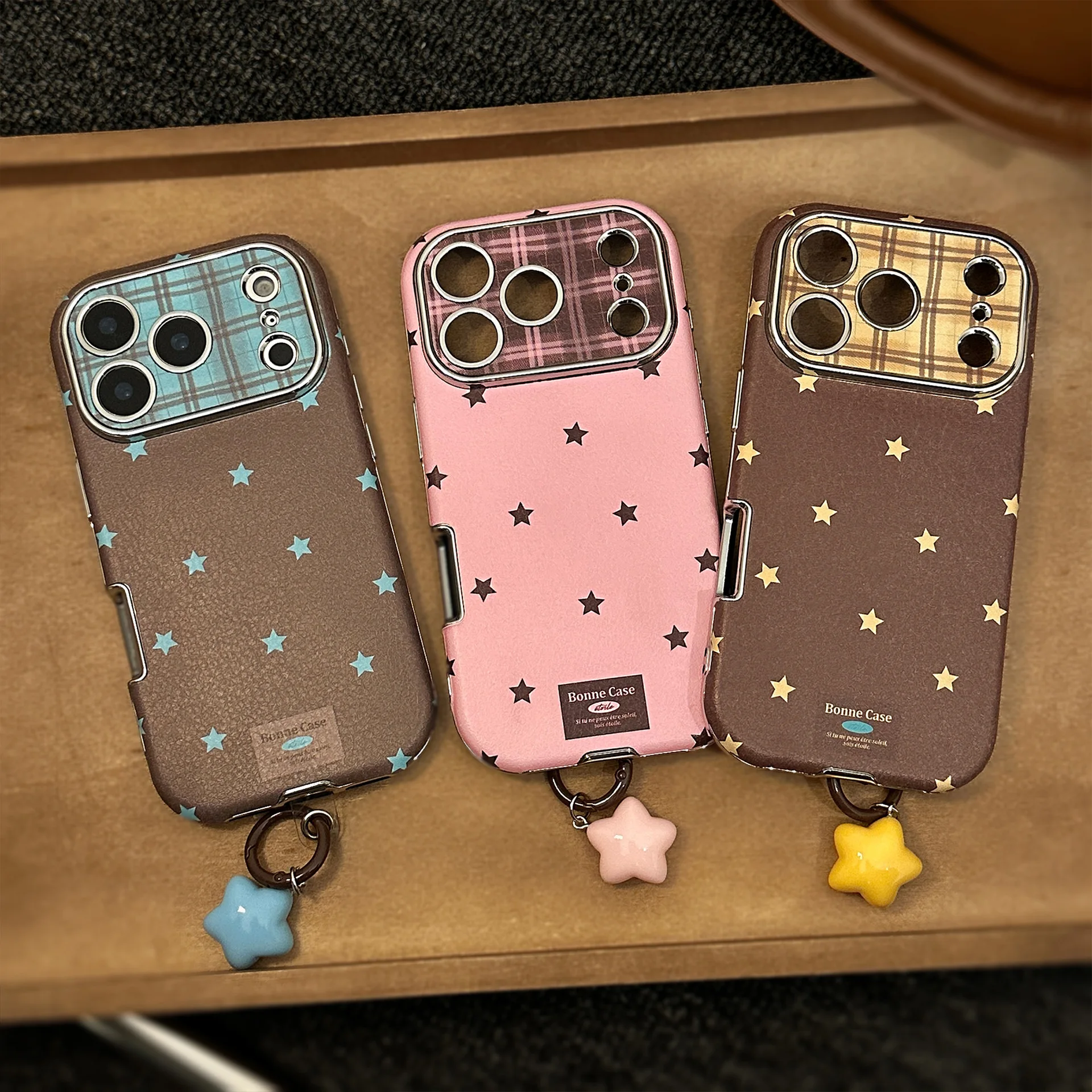 Retro Grid Pattern Stars Leather Phone Case with Pendant - Shockproof Cover