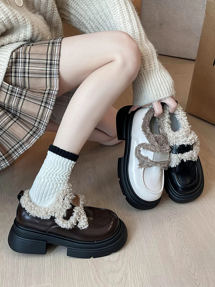 

Round Toe Shoes Woman 2023 Oxfords Female Footwear Modis Clogs Platform British Style Loafers Fur New Leather Dress Cute Winter