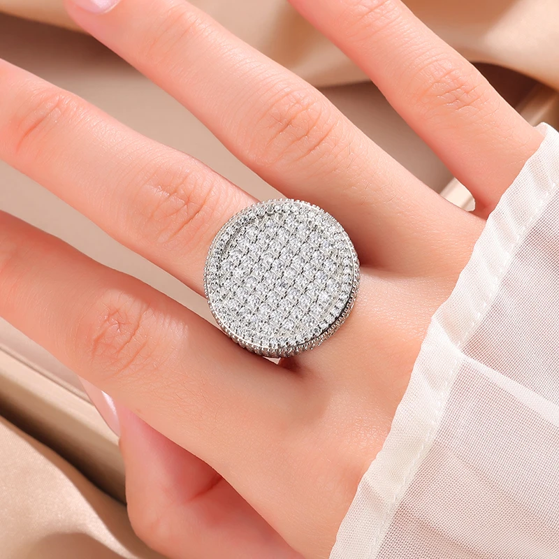 Luxurious Full-diamond Jewelry - Fashionable and Shiny Zircon Ring, Disc-shaped Women's Ring, Anniversary Gift, Men's Jewelry - 2