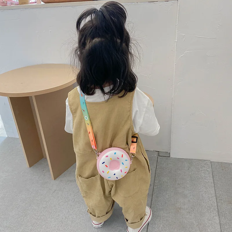 Cute Donut Girl Crossbody Bags Silicone Mini Snack Kids Travel Messenger Bags Zipper Single Shoulder Bags for Children 3