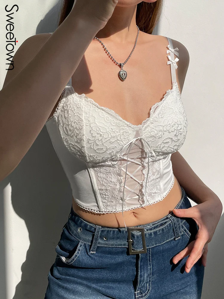 Sweetown White Lace Trim Bustiers Corsets Tops Women Y2K Clothes Front  Cross Tie Up Back Hook Closure Sexy Padded Tanks Camis - AliExpress