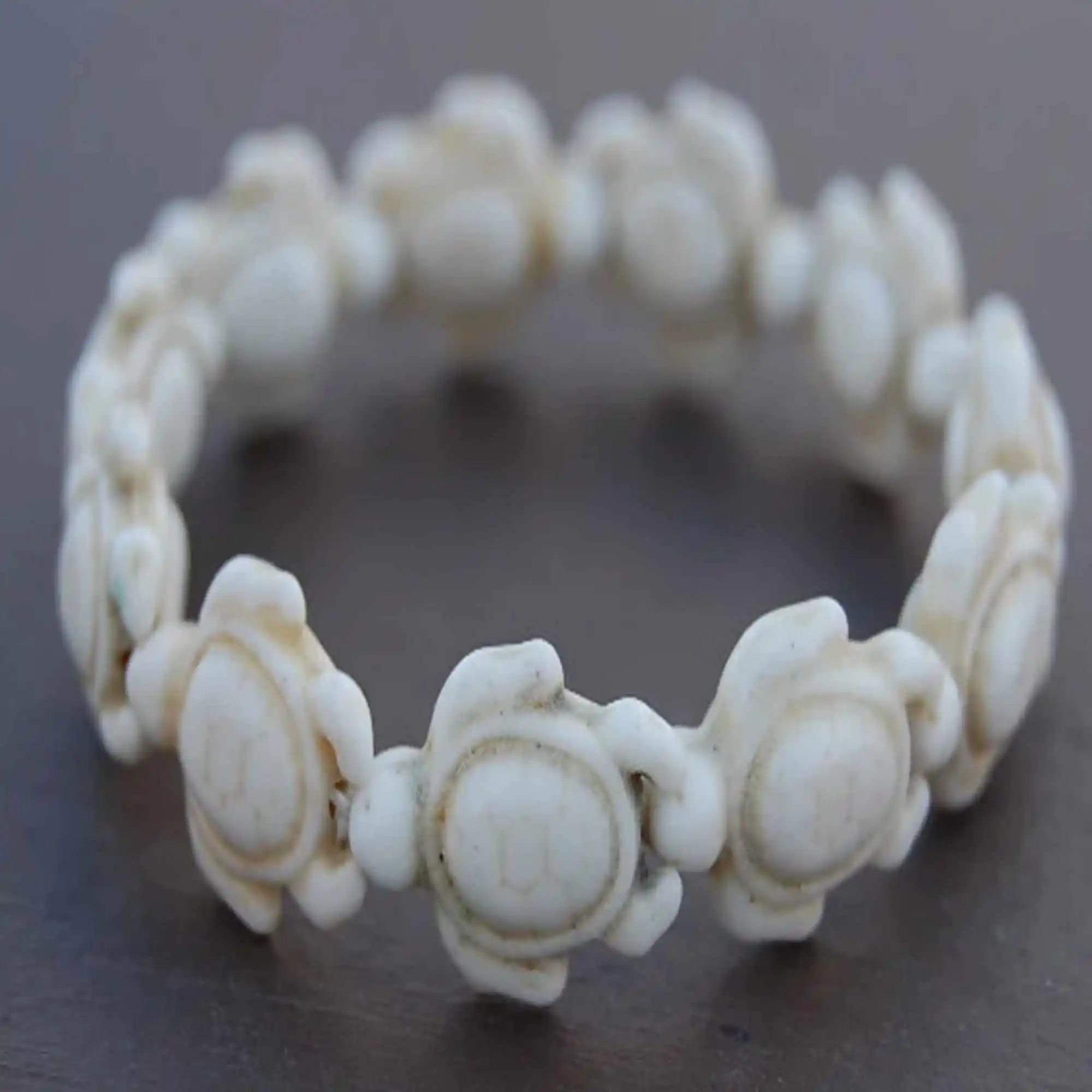

Fashion natural white turtle-shaped turquoise bracelet Thanksgiving Day Easter Spirituality Elegant Mental Wristband Healing