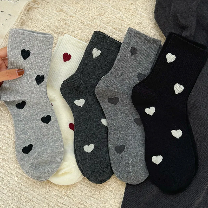 4 Pairs Woman Socks Spring Autumn Breathable Sock Cute Heart Fashion Funny Gift Female Middle Tube Casual Socks