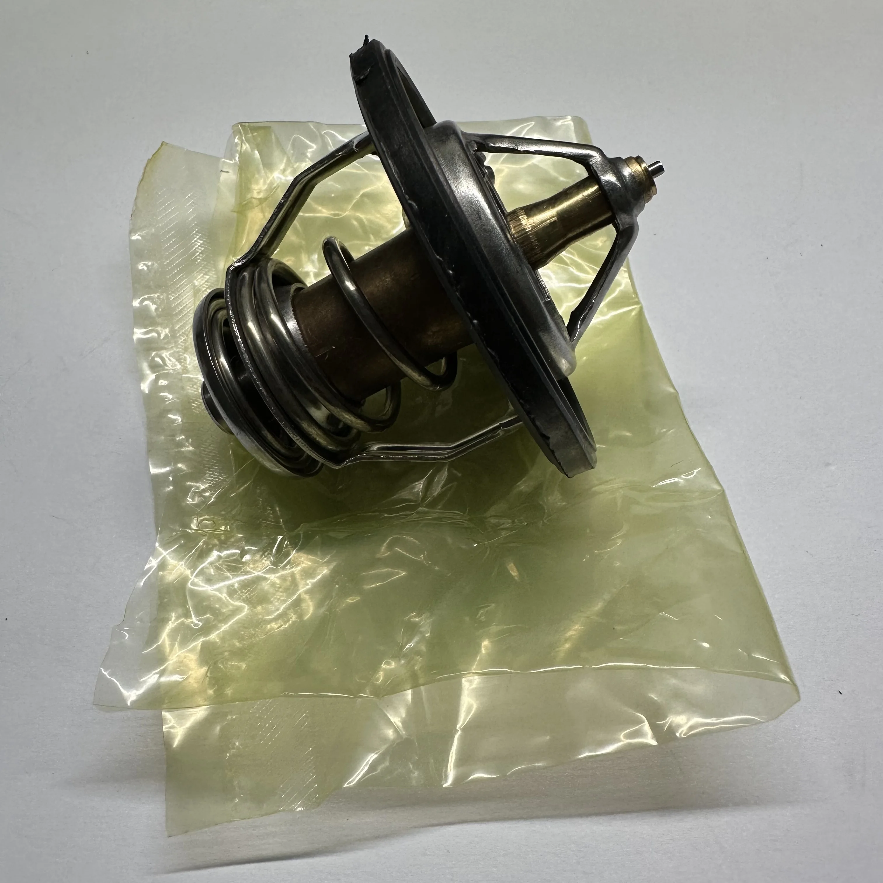 2550023010 Engine Coolant Thermostat for hyundai Accent Elantra Sportage for kia Rio Forte 25500-23010 2550023001 25500-23001