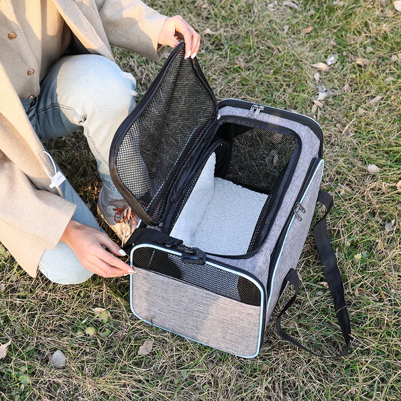 

New Pet Bag Foldable Outdoor Travel Cat Handbag Portable Breathable Dog Outing Bag