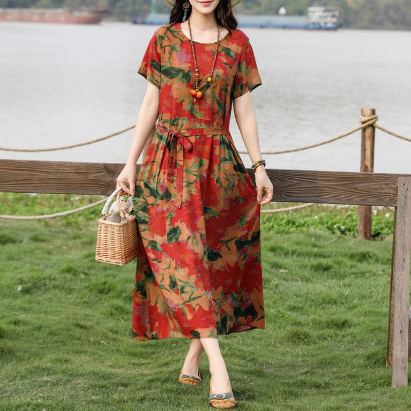 Robe d'été élégante à imprimé floral et col rond