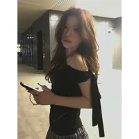 Bla oulder Baring ort Sve T irt Women's Faion Slim Fit Design Sensation Summer New Sle Cotton 00% Top