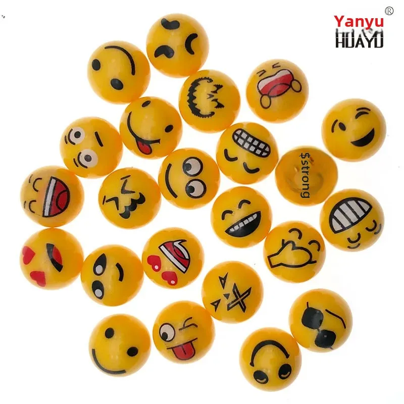 thumbnail image 1 of Tapas de válvula de neumático con cara sonriente modificadas y únicas, tapas de válvula de neumático a prueba de polvo para neumáticos de vehículos, material plástico de alta calidad, 1 of 4