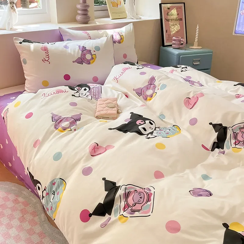 

Постельное белье Kawaii Sanrios из аниме Kuromi, набор из четырех предметов, Осенние хлопковые простыни, стеганое одеяло, наволочка, покрывало, милое украшение для спальни