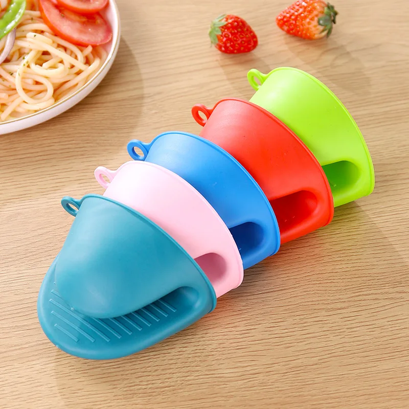 https://ae01.alicdn.com/kf/S719d0a07bf4441a3b5e165ef6dd0d697l/2Pcs-Silicone-Oven-Mitts-Large-Cooking-Finger-Protector-Heat-Insulation-Pinch-Grips-Pot-Holder-Oven-Gloves.jpg