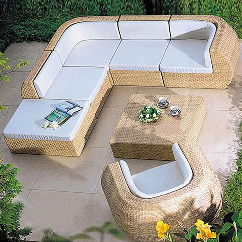 Outdoorsofaoutdoorcourtyardgardensunprotectionsimplerattan