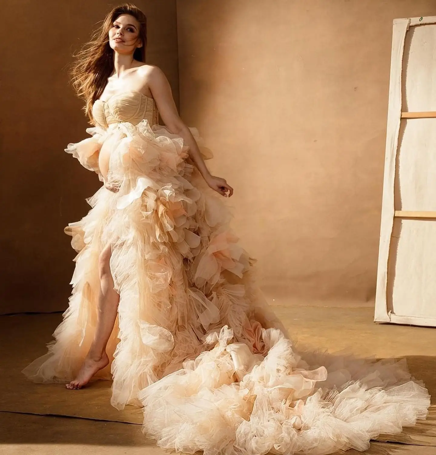 Рисунок 2 - Элегантные многослойные платья