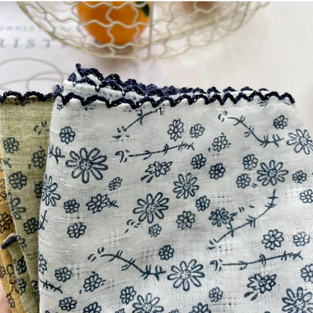 Leichter floraler Dreiecksschal, dünner Kopfwickel, Vintage-Halstuch, koreanischer Stil, atmungsaktiv, Frühlings- und Sommer-Bandana für Damen – Detail 6