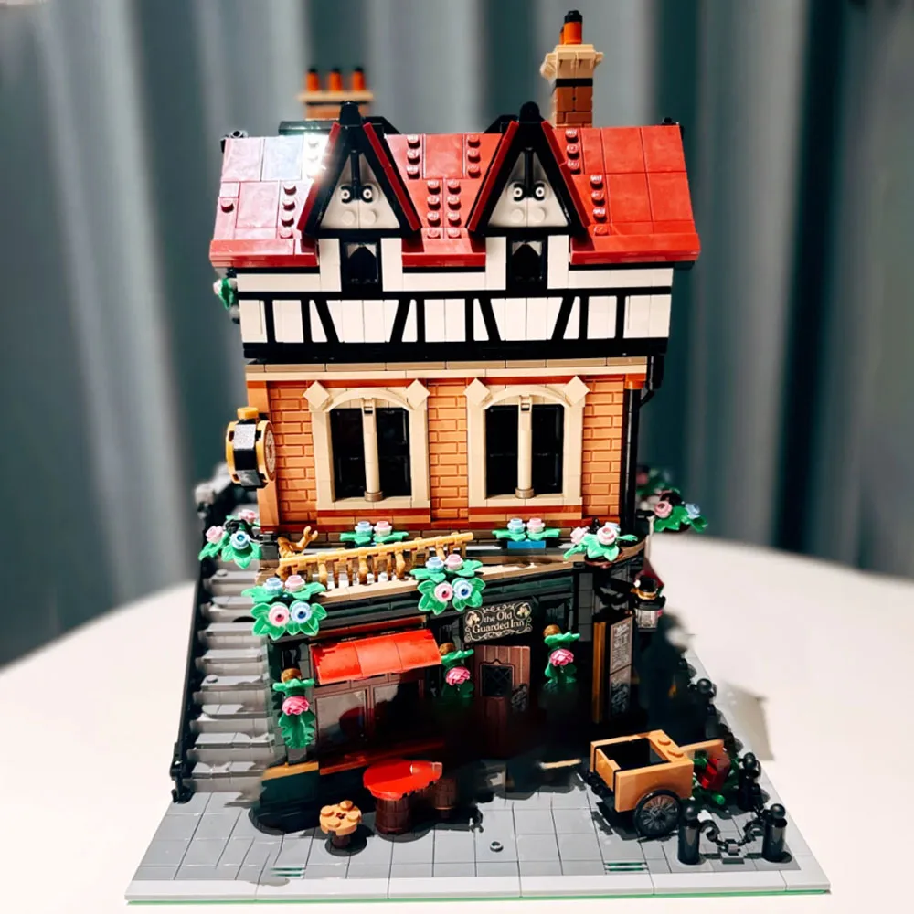 3266PCS MOC Tudor Corner Modular Building Blocks Creative Expert Street Views Br