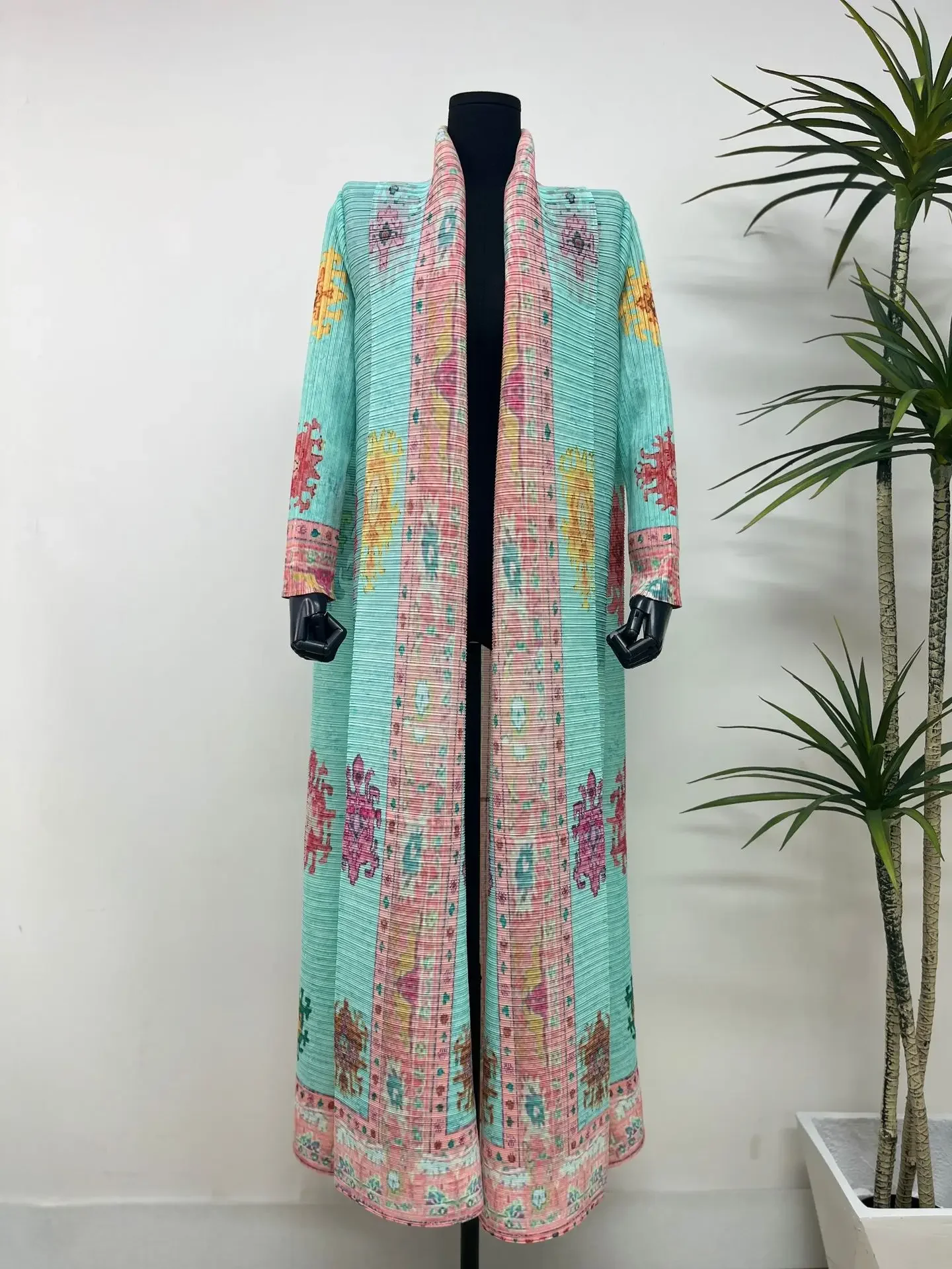 Miyake Pleated Women\'s Long Cardigan Windbreaker Coat Autumn New Ethnic Style Printing Loose Plus Size Dress Cloak Robe