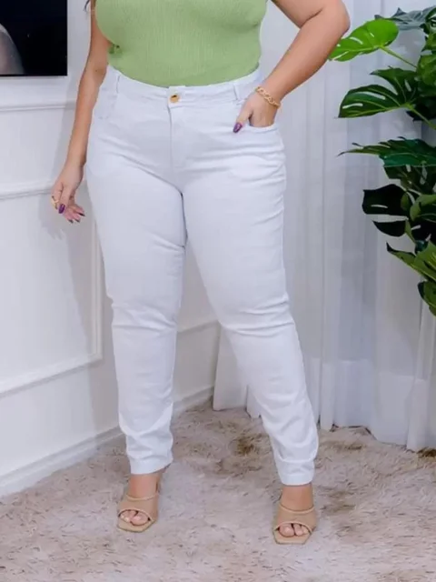 Calça Jeans Plus Size Branca Feminina Com Bolsos Tecido Premium Estilo Casual