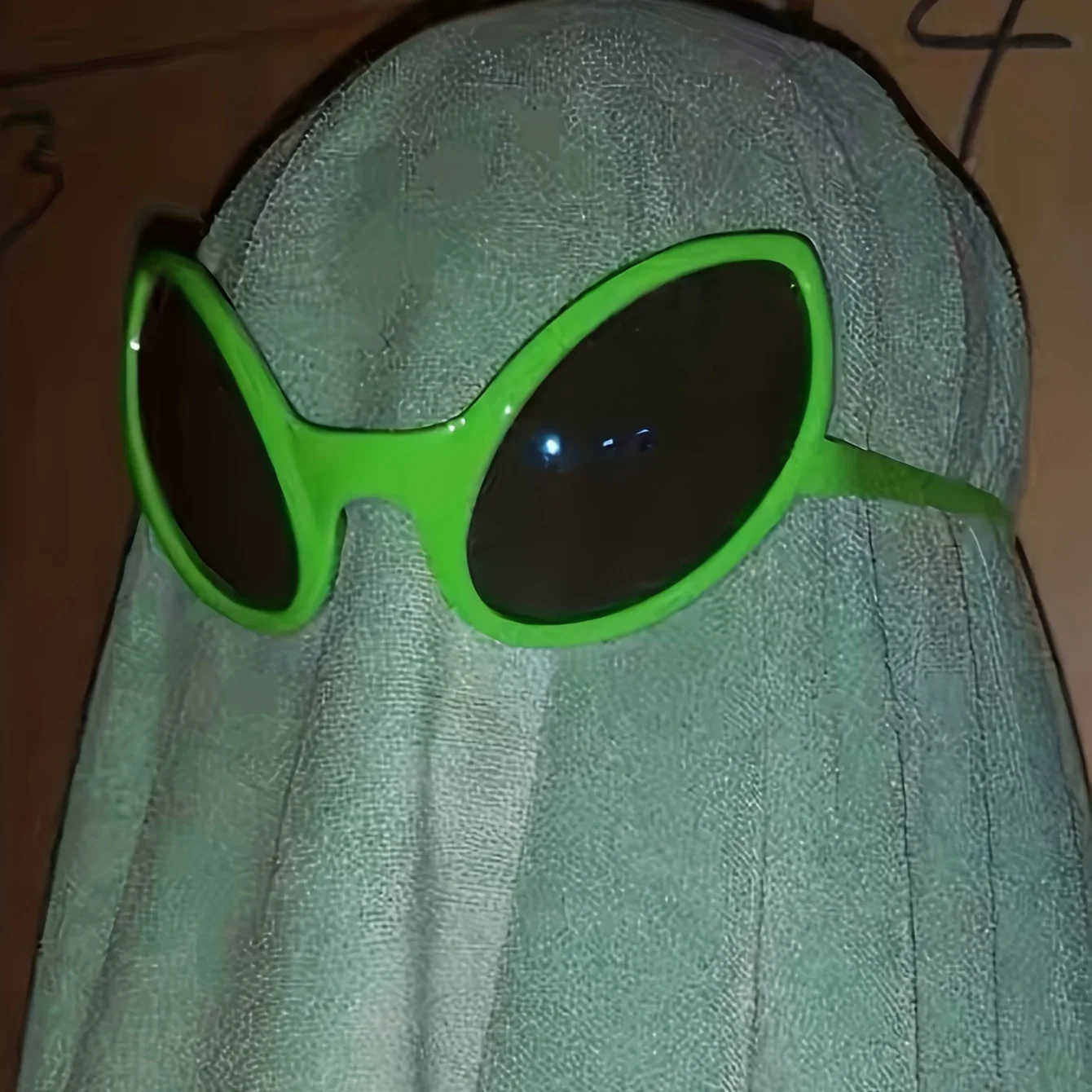 Heißer Verkauf Alien Brille Lustige Urlaub Party Sonnenbrille Halloween Erwachsene Kind Party Liefert Regenbogen Linsen ET Sonnenbrille Shades – Detail 3