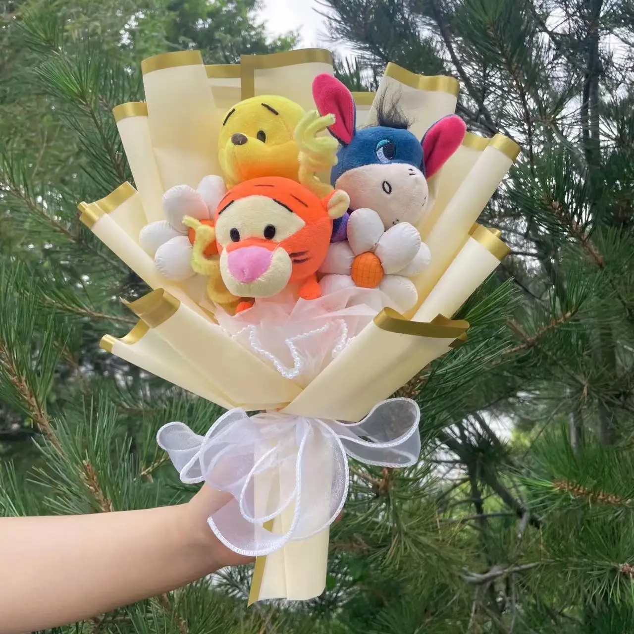 Cartoon Winnie the Pooh Plush Doll Toy Handmade Flower Bouquet Wedding Valentine's Day Christmas Graduation Gifts 3