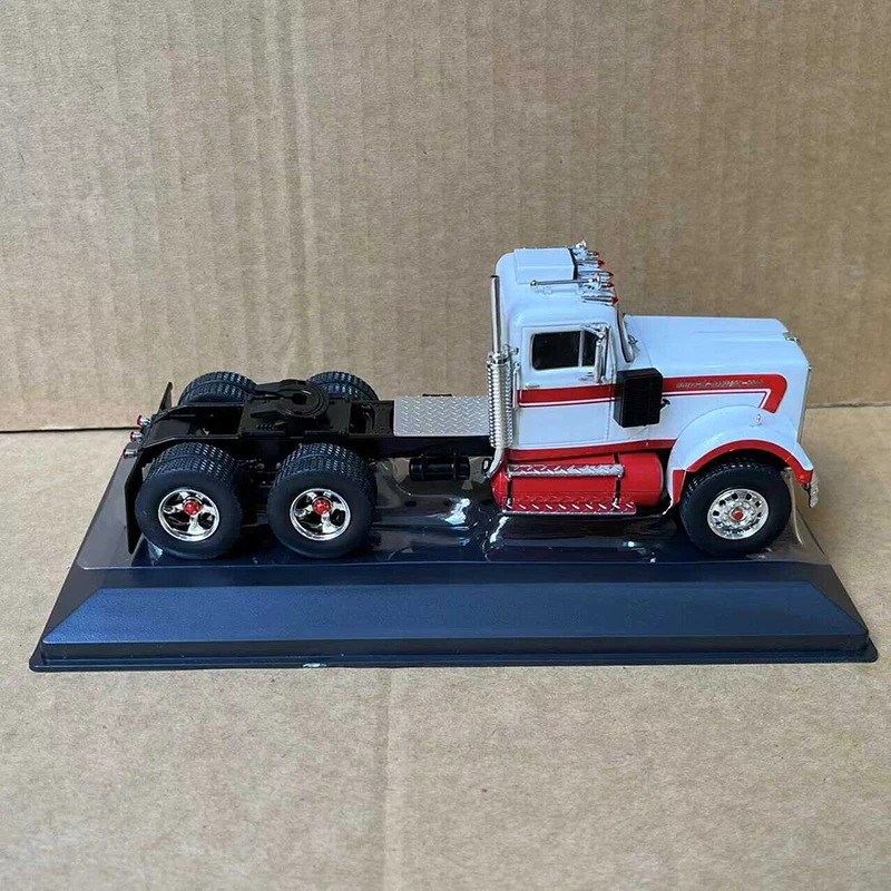 IXO 1:43 Scale STAR 4864 1970 Truck Trailer Head Simulation
