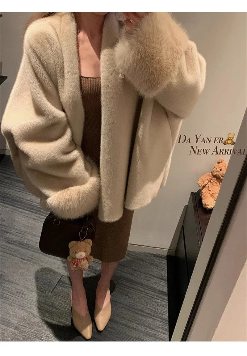 Mink Fur Coat Image 3