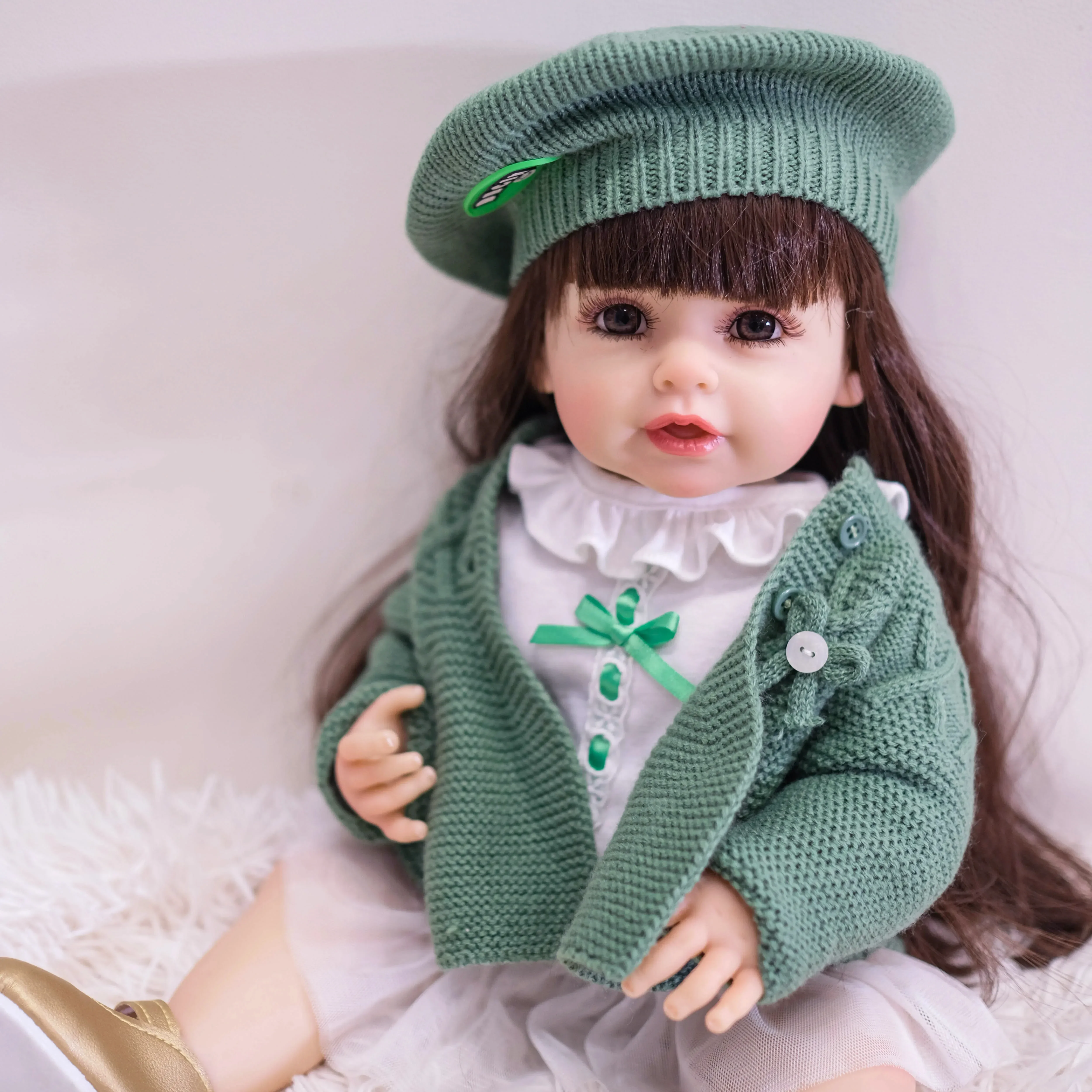 

22inch Reborn Toddler Girl Full body Soft Silicone Vinyl With Green knitted clothing lifelike Baby Doll Christmas Gift