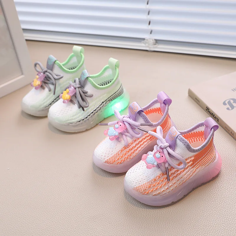 

Summer New Baby Shoes Baby Soft Bottom Toddler Shoes Boys Breathable Mesh Shoes Girls Cartoon Flashing Light Coconut Shoes