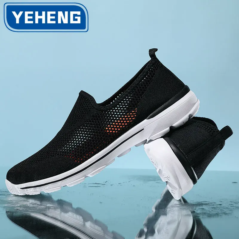 Nuovi Uomini Estate Casual Mesh Shoes Donna Confortevole Traspirante Fondo Morbido Leggero Louboutins Outdoor Sneakers Scarpe Da Corsa