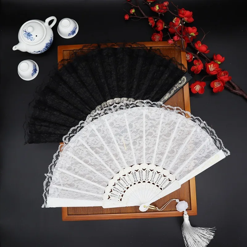 Folding Fan Hand Fan Fashion Wedding White Lace Folding Fan Plastic Wedding Cosplay Party Home Decorative Fan Ancient Bride Hand Decoration