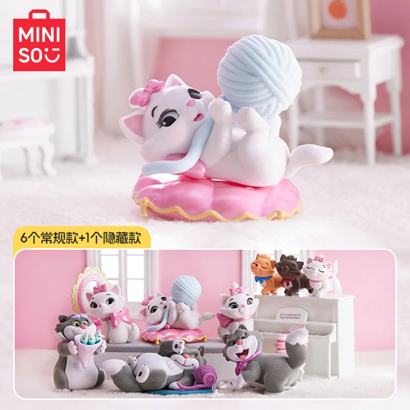 Miniso Disney Fluffy Cat Series Blind Box Figure Kawaii Anime Scatola A Sorpresa Misteriosa Fluffy Cat Guess Bag Toy Xmas Gift Decor