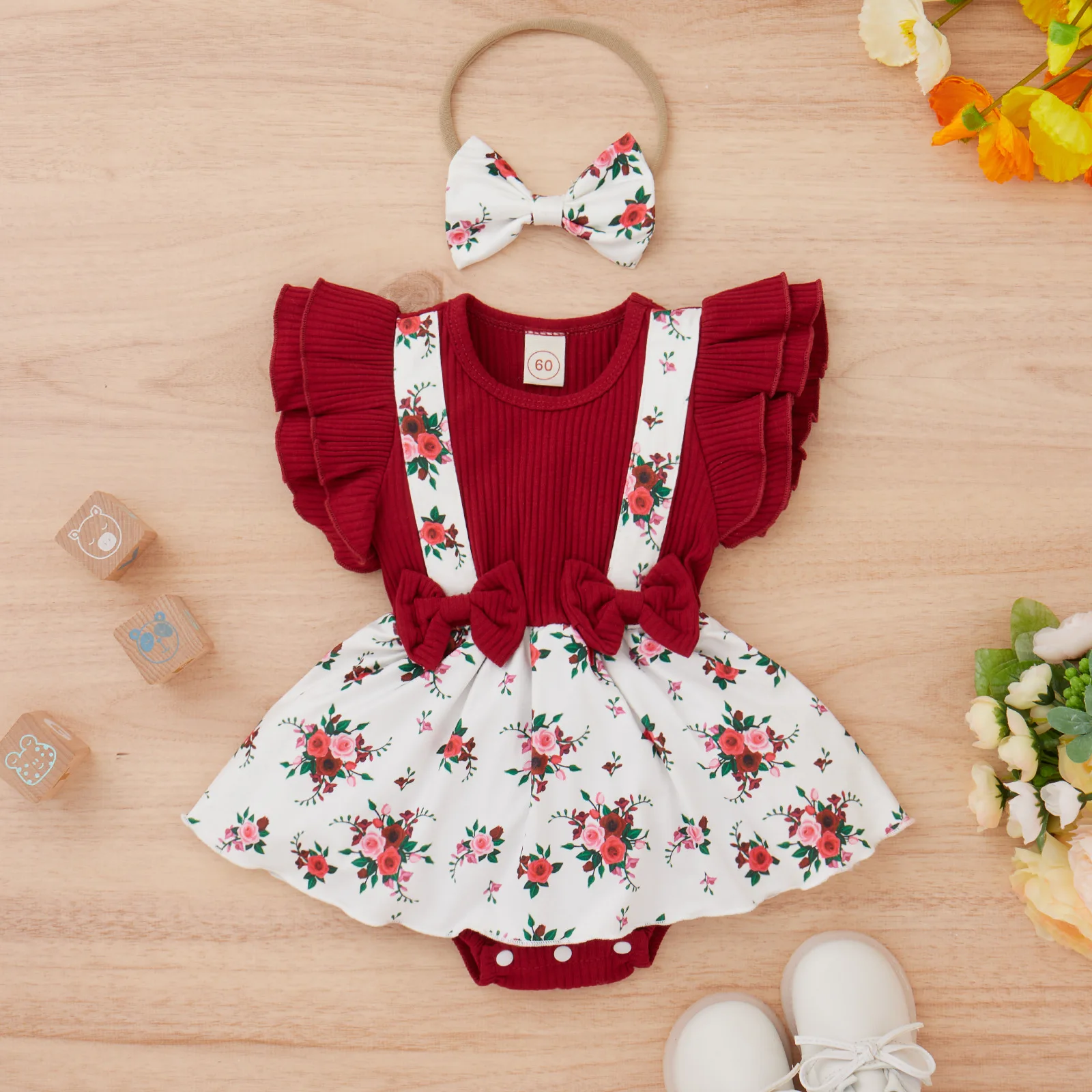 Children's clothing girls clothes set summer baby girl pit strip lace flying sleeve top triangle romper + floral shorts set Baby Clothing Set classic