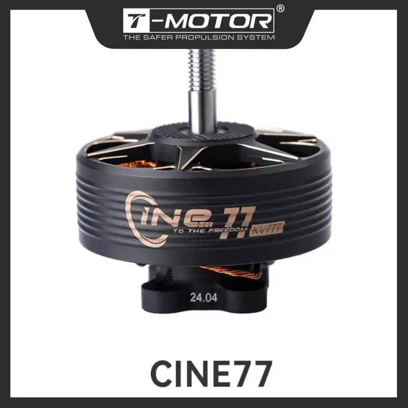 Vue rapprochée du moteur de drone KV477 montrant ses connecteurs et son axe de rotation.