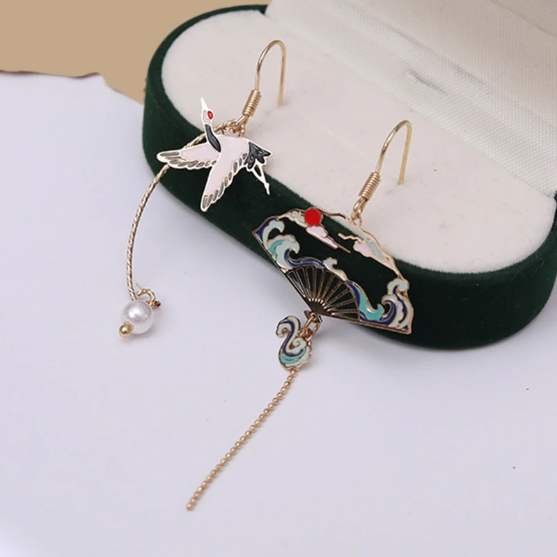 Kawaii Sparrow Fan Ocean Waves Earrings - Limited Edition