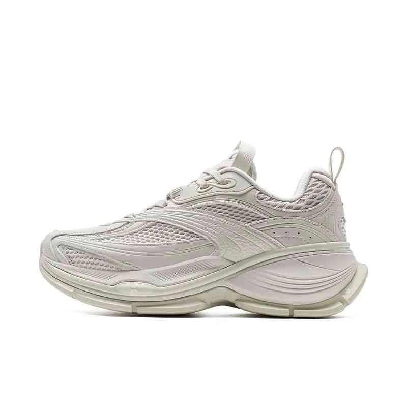 Xtep Dylan Wang Basque 2.0 Low-Top Casual Shoes for Women 2025