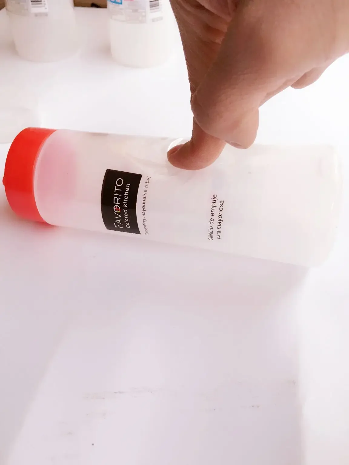 300ml Plastic Spice Squeeze Bottle Sauce Vinegar Oil Salad Ketchup Mustard Dressing Bottle Kitchen Accessories 4 Holes