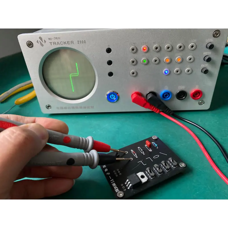 Irfora HW-210K - Tester di curva VI portatile a doppio canale per circuiti stampati, rilevamento online, tester ASA, velocità di cambio frequenza a 4 velocità regolabile