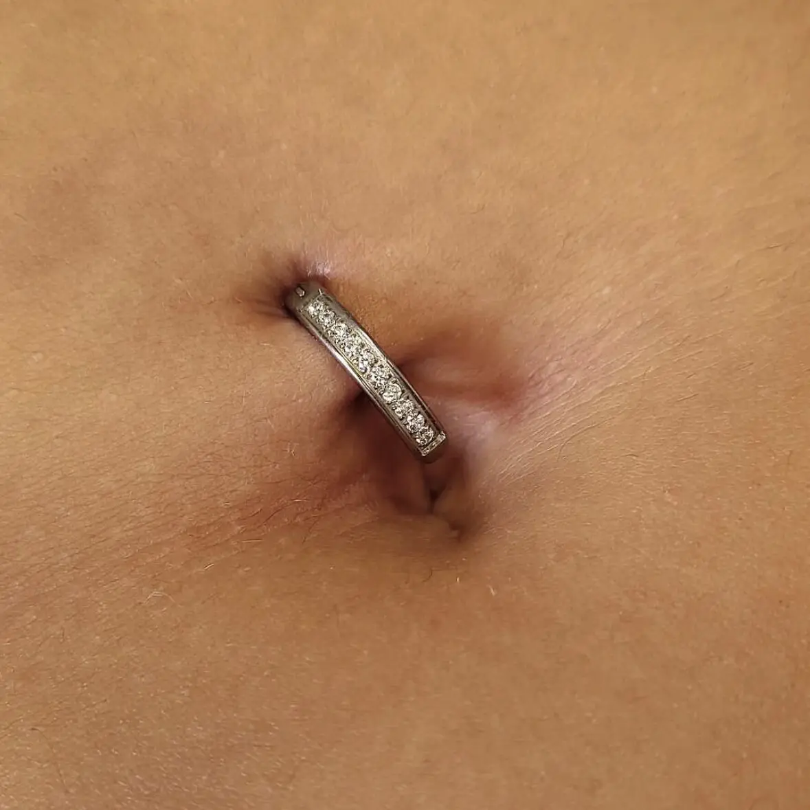 Anneau Nombril Acier Inoxydable Piercing Nombril Clicker 14G - Acier Inoxydable - CZ Courbé Inversé - Bijou Corps Femme Bijou Corps Cz Courbé