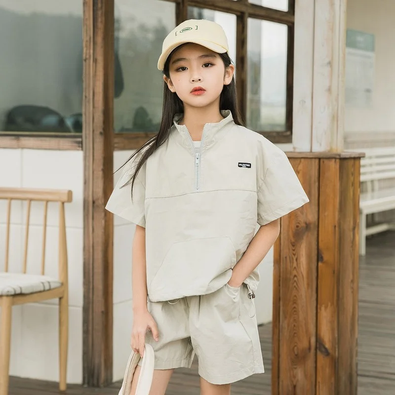 

Girls Sports Shorts Suit Summer 2022 Solid Color Stand Collar Loose Two-piece New Korean Sports Casual Kids Clothing Wholesale