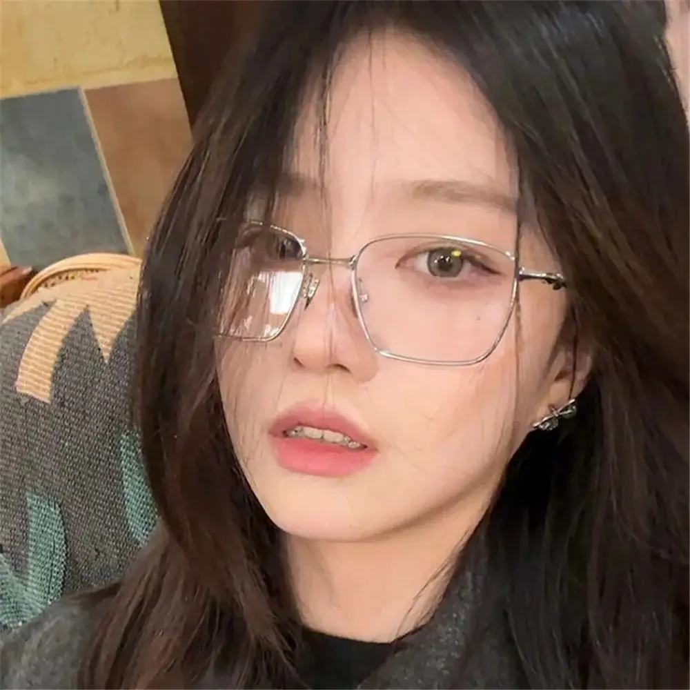 Anti Blue Light Irregular Square Shades with Metal Frame High-End Small Square Sunglasses Vintage Eyeglasses Frames