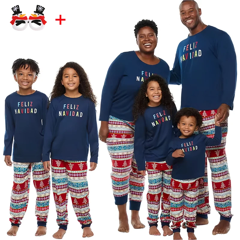thumbnail image 1 of Pijama navideño de algodón a juego para toda la familia, conjunto de camiseta de manga larga con estampado de letras y pantalones retro, pijama navideño para mamá y papá para niños, 1 of 5