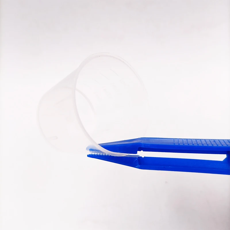 50PCS 100PCS LAB Plastic Tweezers Individually Packaged Disposable Pointed Straight Headed Sterile Clips Anti Slip Pattern