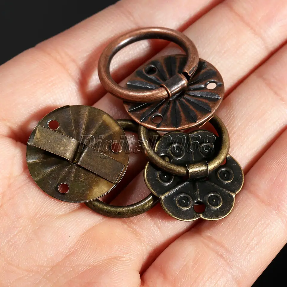 Piccoli Gioielli In Scatola - Italia