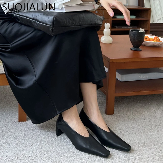Slip-On Low-Cut Pumps – Everyday Elegant Court Shoes