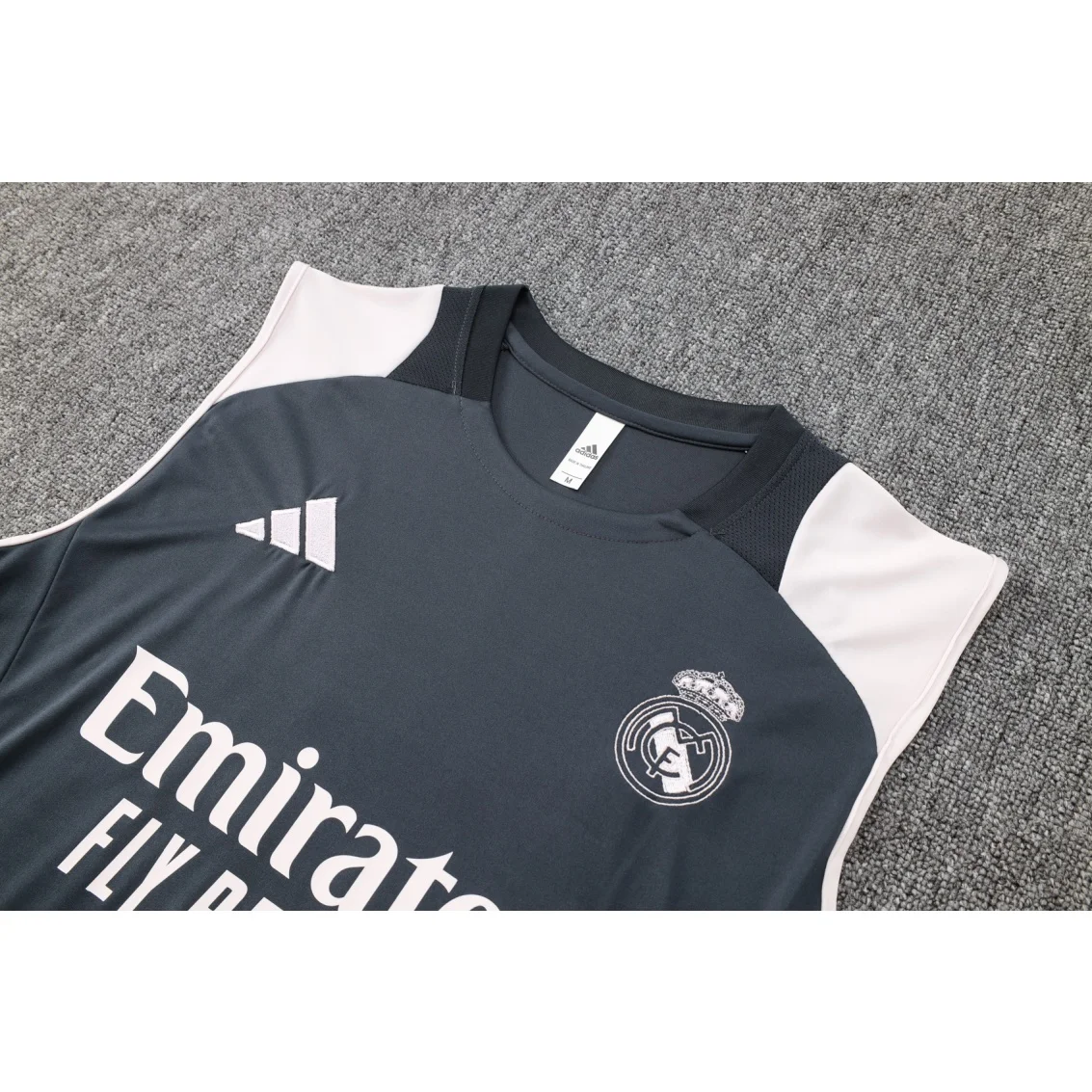 Adidas Football Shoes Sleeveless Jersey Set Men Authentic Breathable Durable Quick-dry Retro Sleeveless Jersey Set Grey
