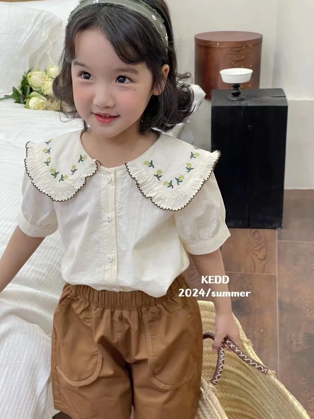 

Childrens set Blouses Clothing 2024 Turn Down Collar Button Simple Embroider Puff Sleeve Simple Sweet Beautiful Fashion