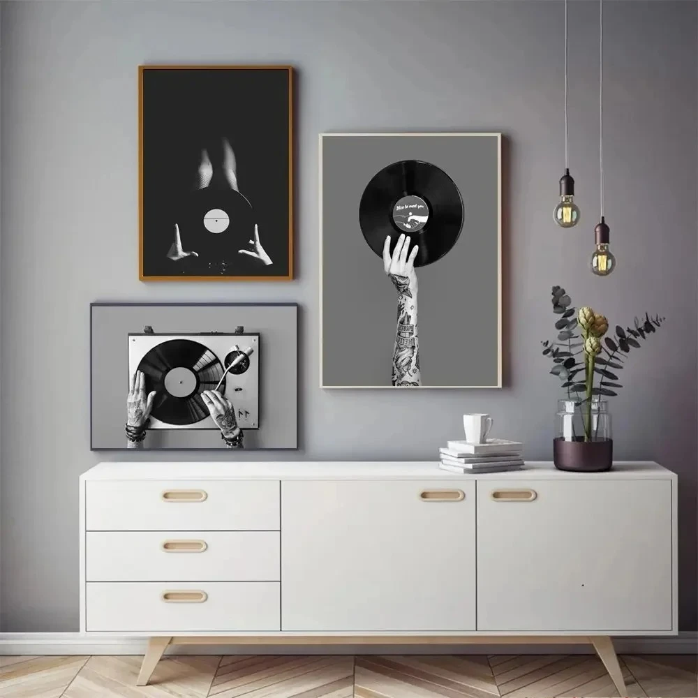 Retro Vinyl Record Wall Art - Black & White Headphone Canvas Print