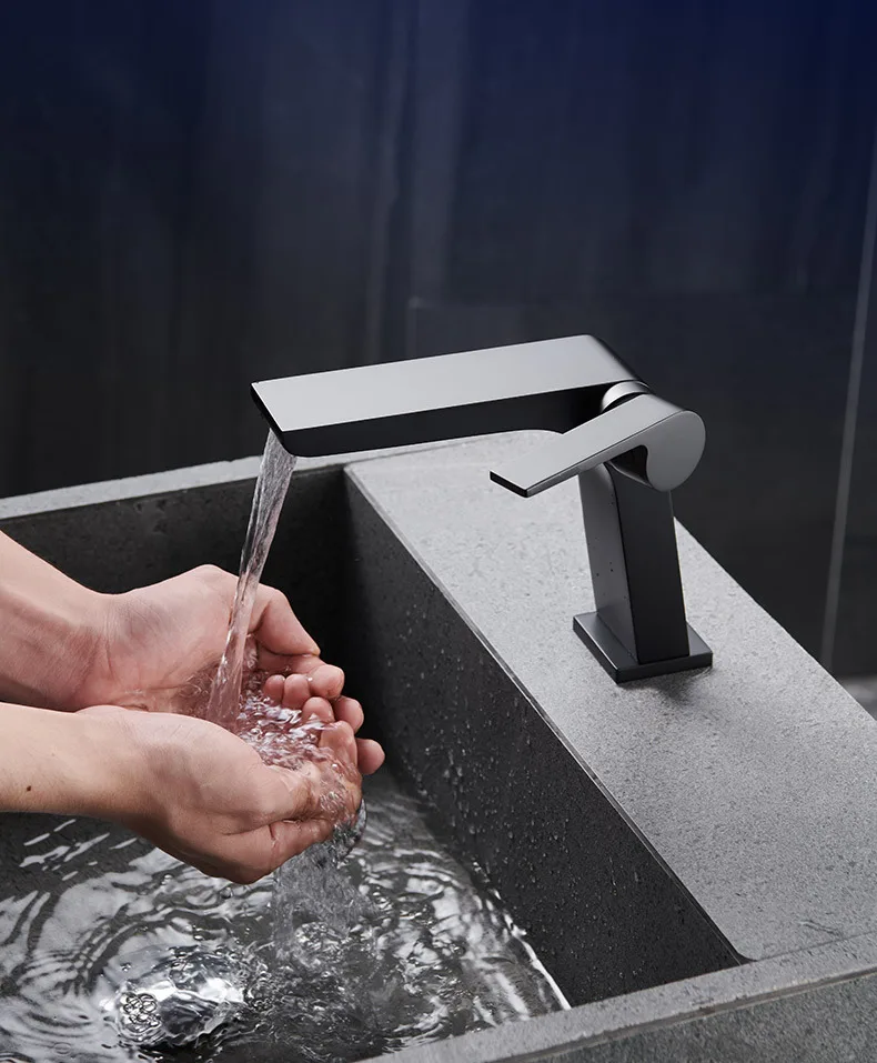 

Vidric Basin Faucets Modern Black Bathroom Faucet Waterfall faucets Single Hole Cold and Hot Water Tap Basin Faucet Mixer Taps 8
